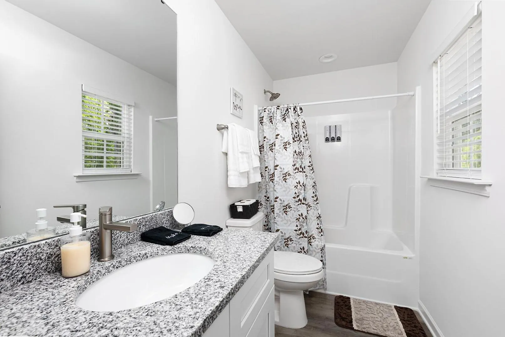 בית נופש הוילה שרלוט Fresh & Comfy Near Uptown With Hottub & Private Yard ארצות הברית